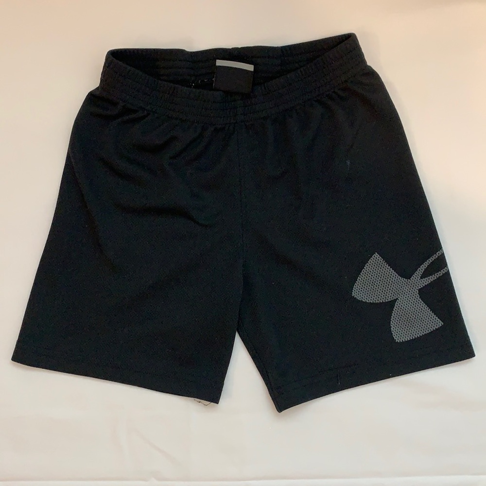 Under Armour athletic shorts 4T